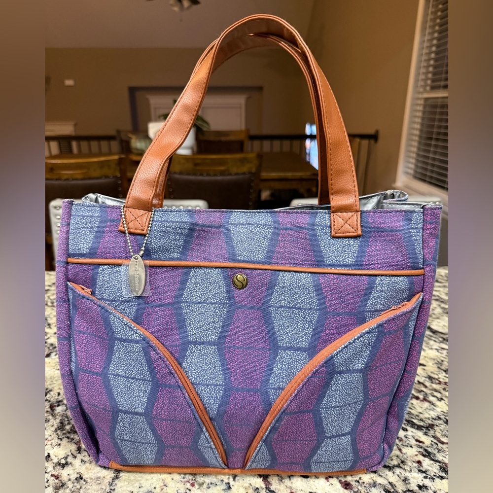 Insulated Tote with Matching Containers